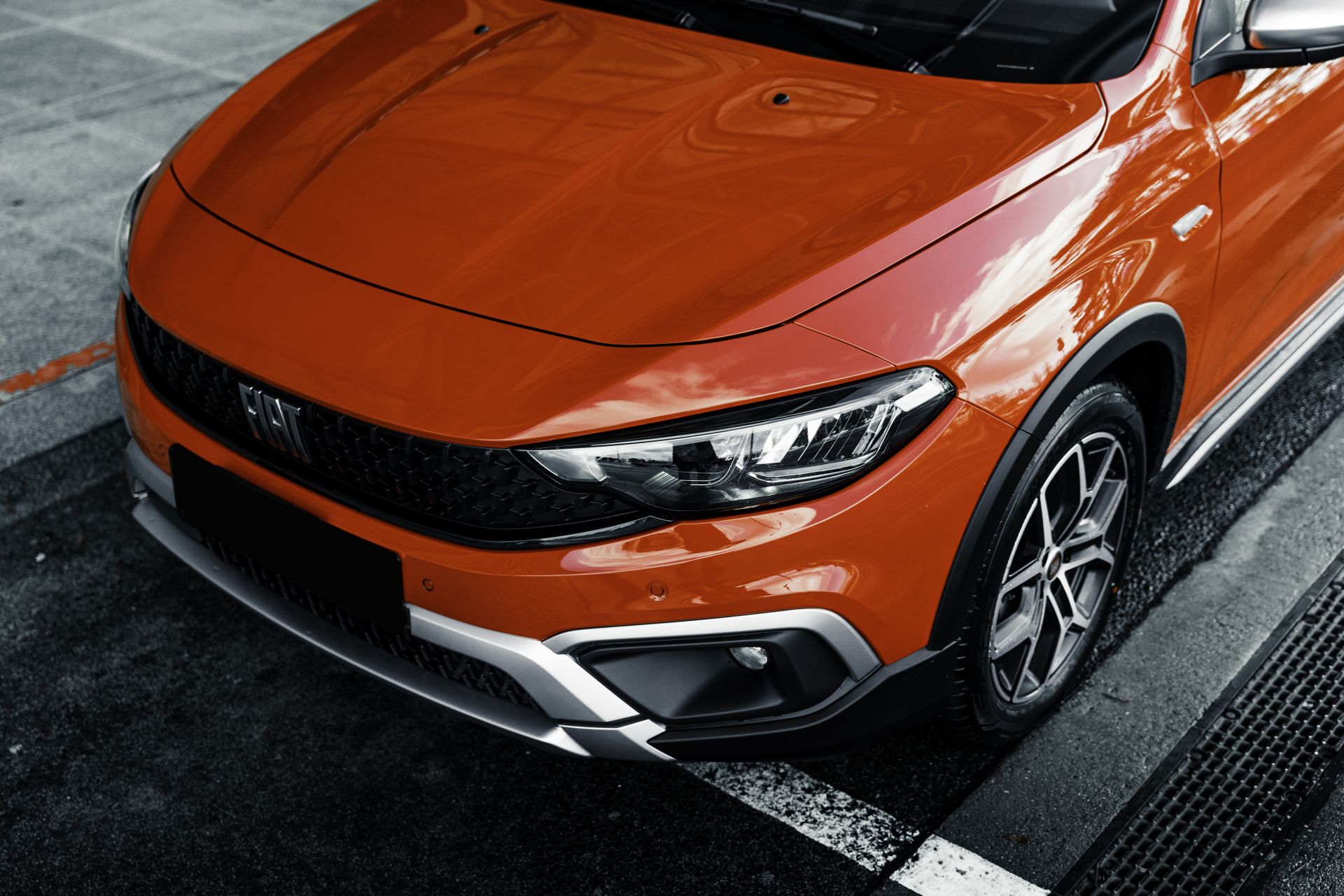 Fiat Tipo exteriér, predná časť vozidla, maska chladiča. Nový Fiat Tipo na predaj, cena, skladom