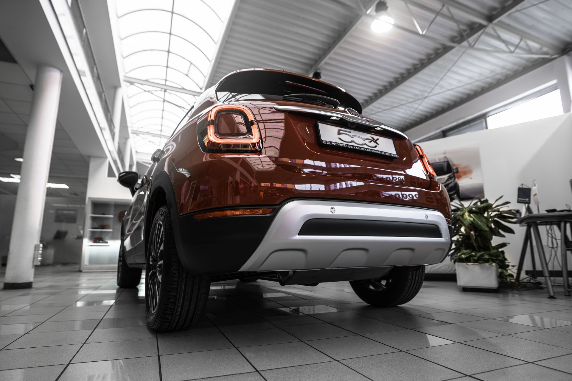 Fiat 500X interiér, kufor, batožinový priestor, sedadlá. Vozidlo Fiat 500x na predaj, cena, cenník