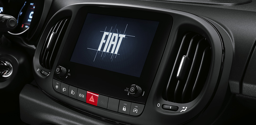 Fiat 500L infotainment