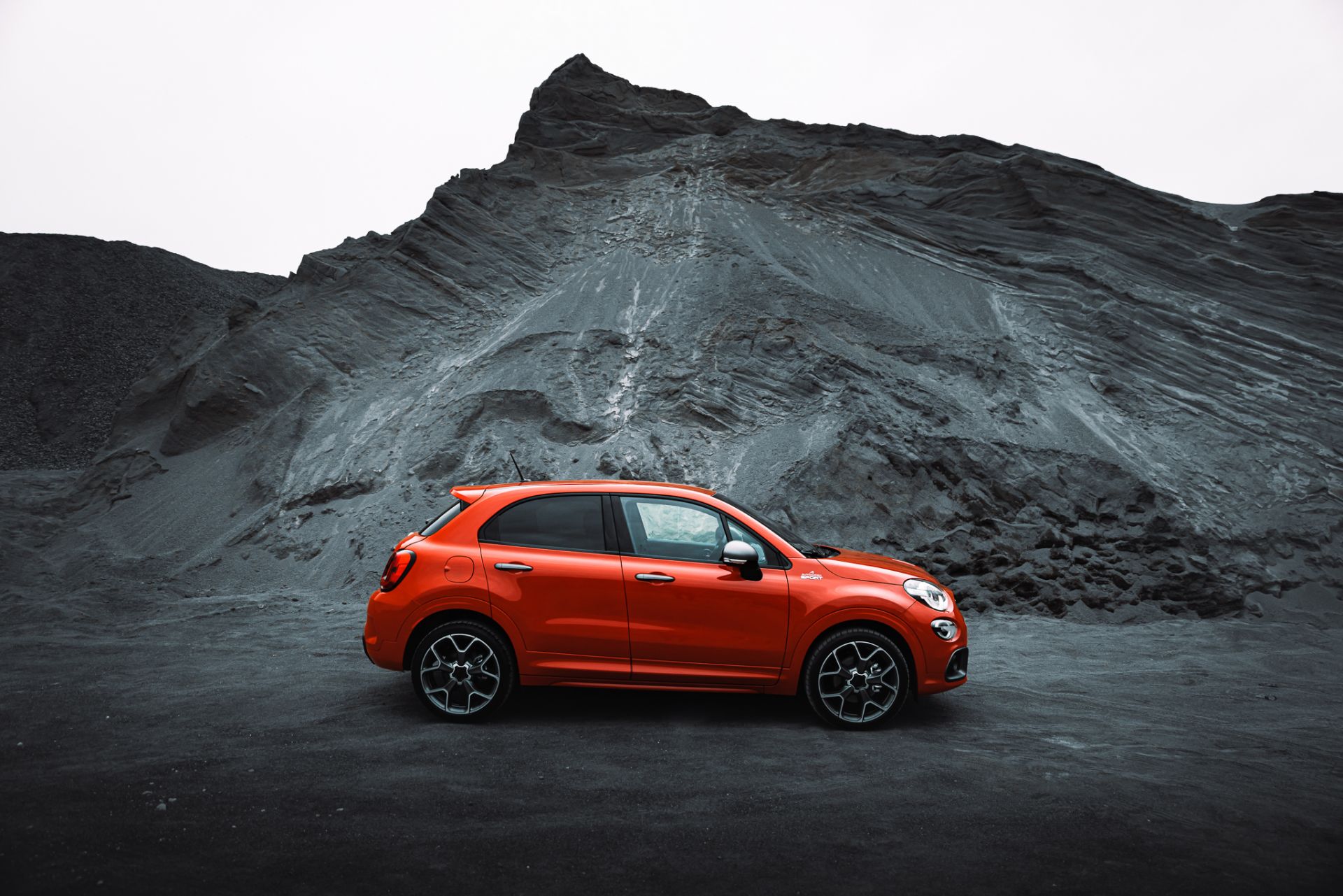 Fiat 500X a pakety: Cult Plus, Comfort, Visibility, Style, D-Fence. Nové vozidlo Fiat 500x na predaj, cena, skladom