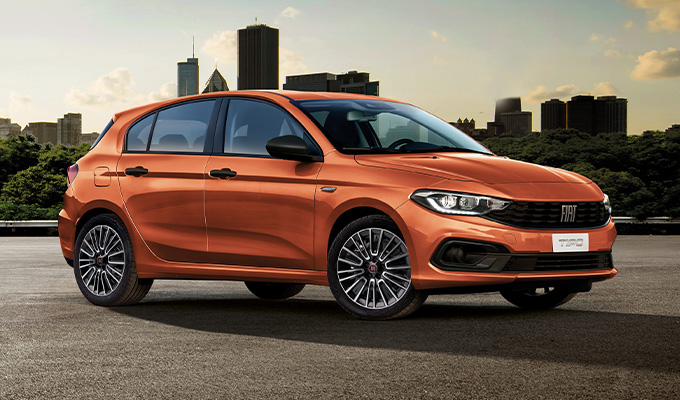 Fiat Tipo Hybrid, Hatchback, sport, dizajn, exteriér. Nové vozidlo Fiat Tipo Hybrid cena. Hybridné auto na predaj.