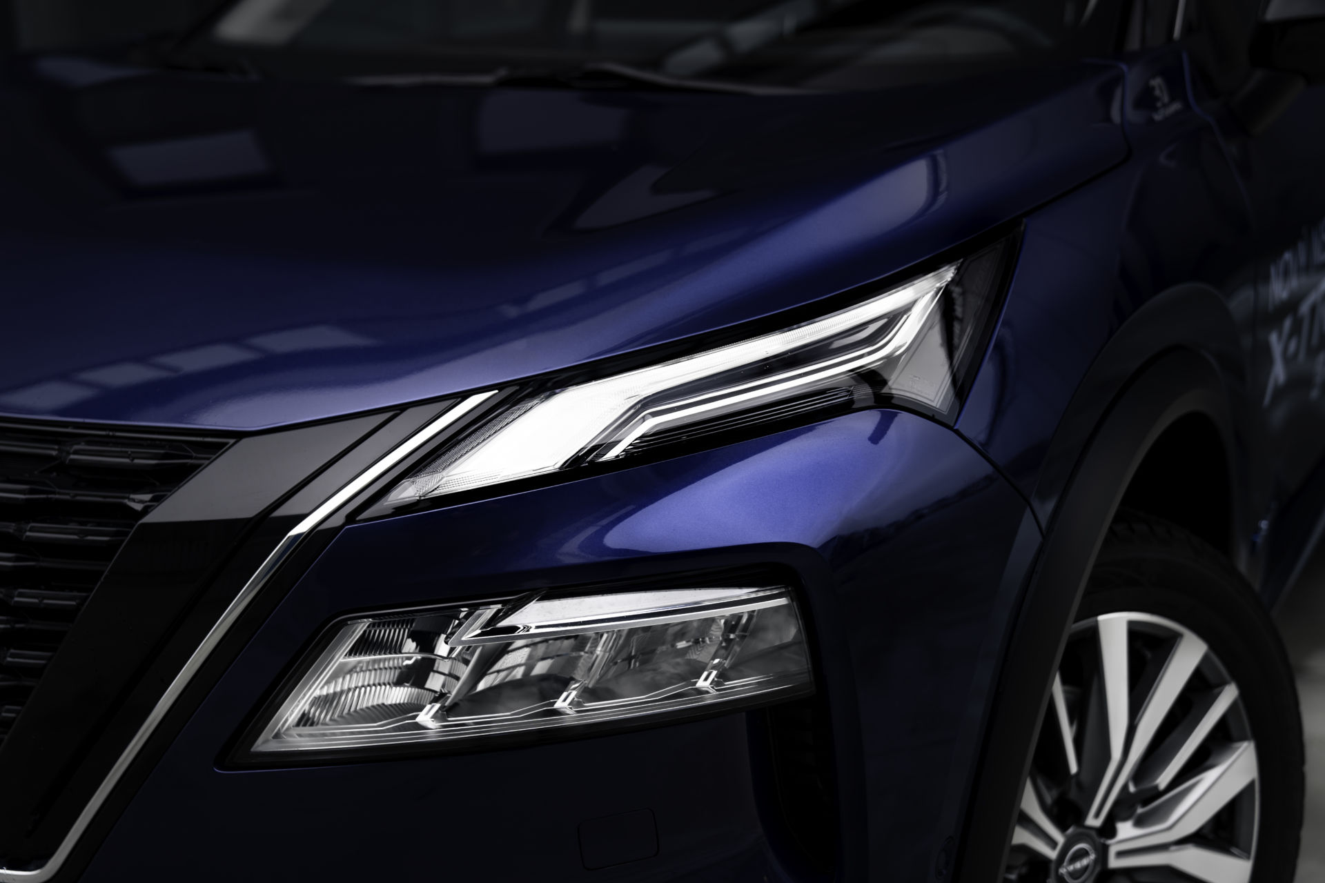 Nissan X-Trail exteriér - Full LED predné svetlá. Nissan X-trail e-power recenzia, test, 2024, 2023.