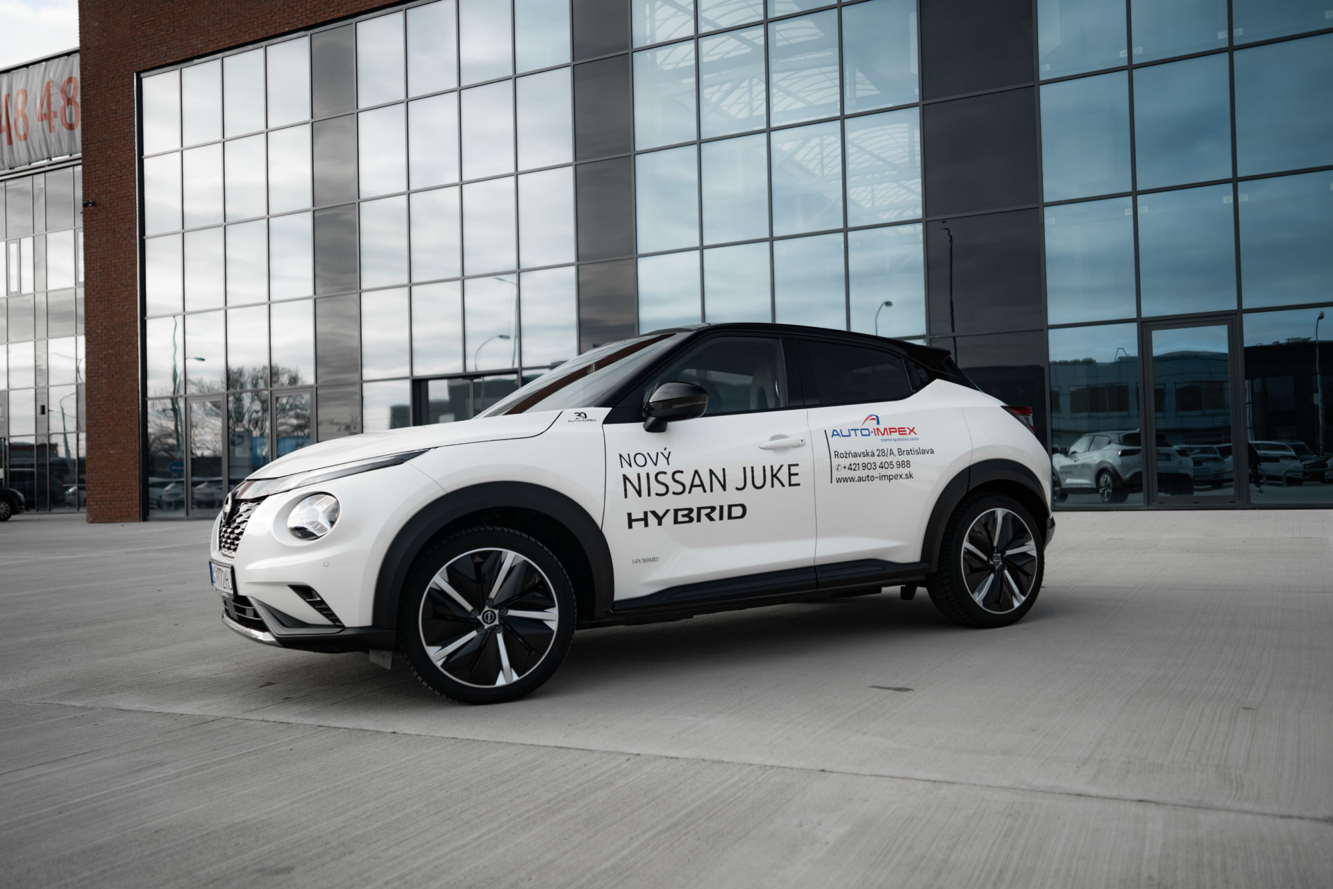 predaj elektromobilu, hybridu, Nissan Juke hybrid 2022, 2023