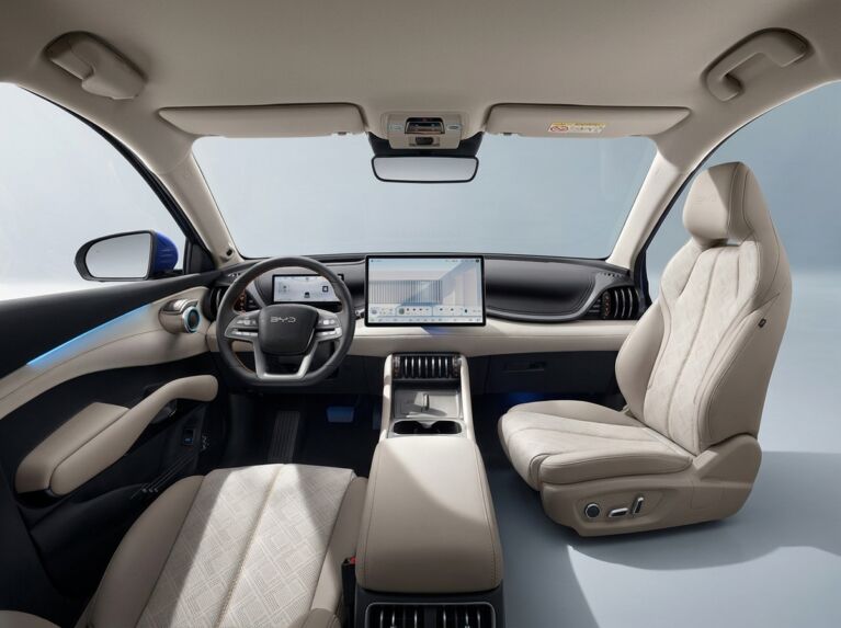 BYD ATTO 3 EVO Excellence AWD – interiér