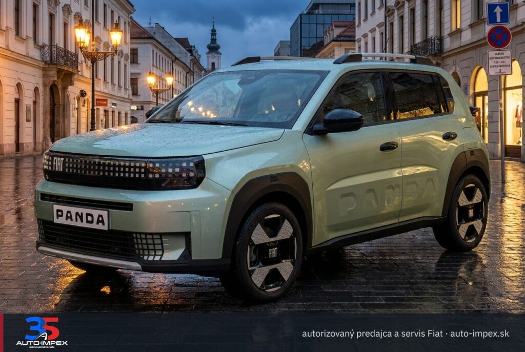 Fiat Grande Panda: moderná mestská ulica na Slovensku po daždi (ilustračná fotografia)